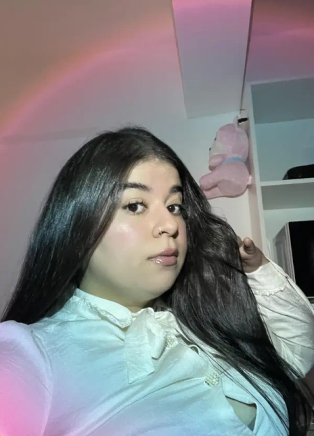 Agende um encontro com Isa Montclair, acompanhante exclusiva com perfil ativo