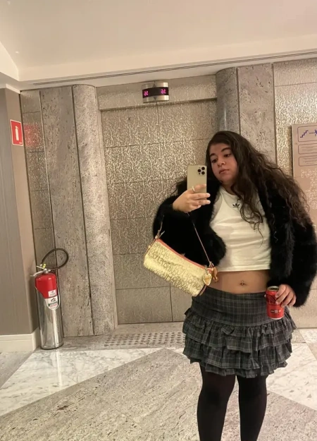 Isa Montclair está disponível agora como acompanhante VIP profissional