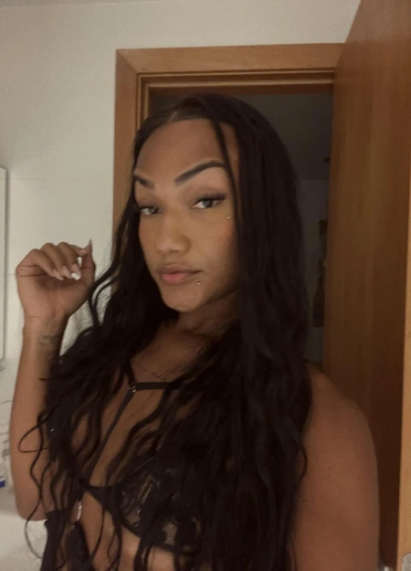 Jade Gomes, travesti em Salvador 71986737521