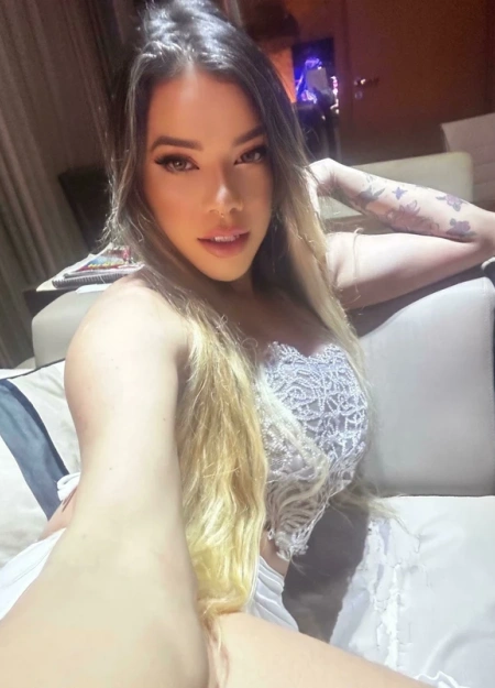 Niely, travesti em Fortaleza 81996982045