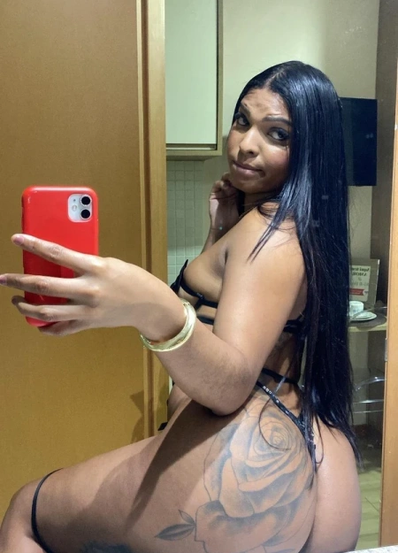 Leticia, travesti em Salvador 81996221126