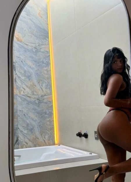 Larissa Souza, Acompanhante em Patos de Minas 34998117146