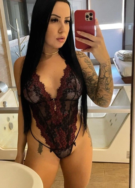 Sophia é uma acompanhante de luxo com atendimento exclusivo