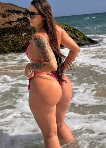 Thais, uma das acompanhantes em Umuarama mais procuradas