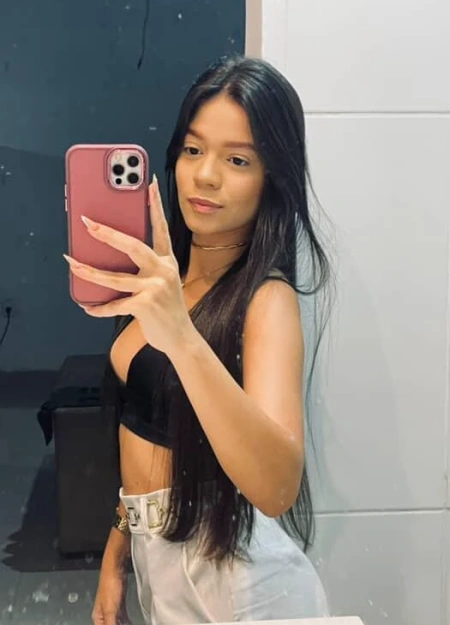 Ana paula, acompanhante independente com disponibilidade imediata