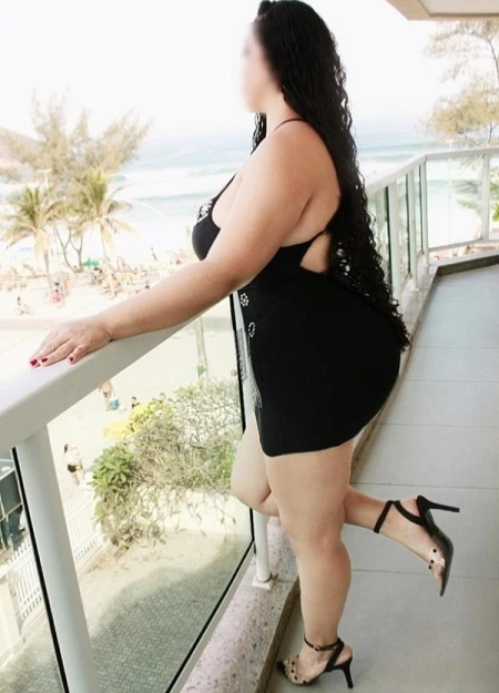 Lwana stella está cadastrada no catálogo de acompanhantes de luxo