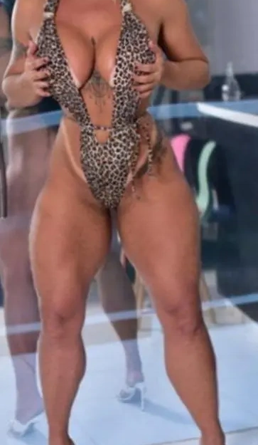 Belll  grelao, uma nova imagem no catálogo de garotas de programa