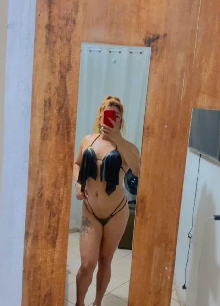 Sarah Daniella, travesti em Curitiba 41988869055