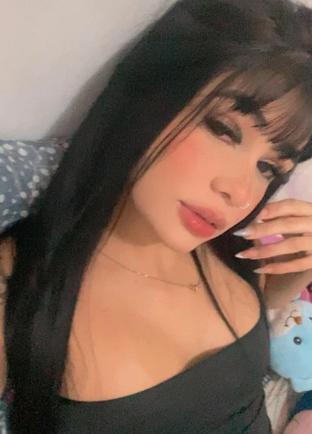 Letícia, acompanhante independente com disponibilidade imediata
