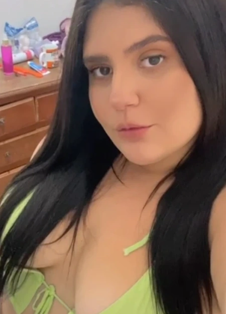 Luisa é uma acompanhante independente com serviços verificados