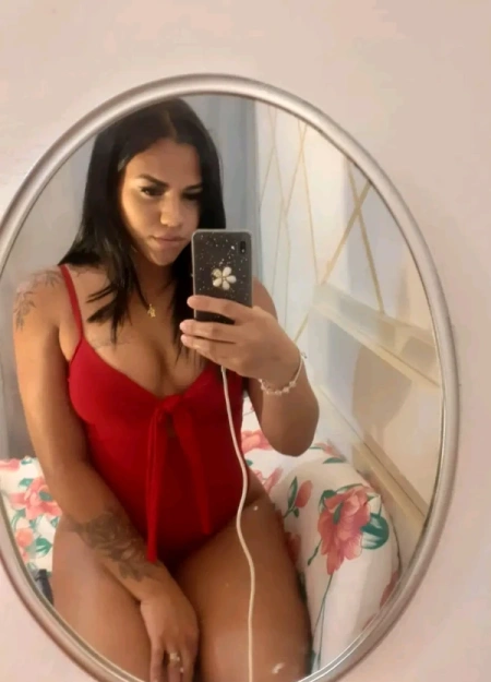 Clara, Acompanhante em Curitiba 51981712834