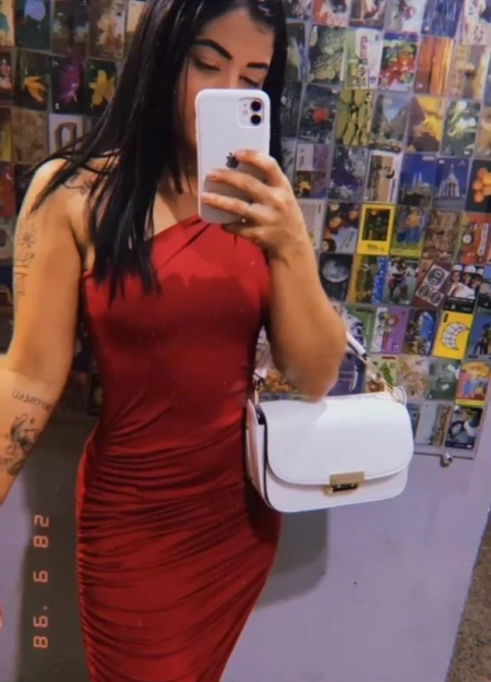 Ana maria é uma acompanhante de luxo com atendimento exclusivo