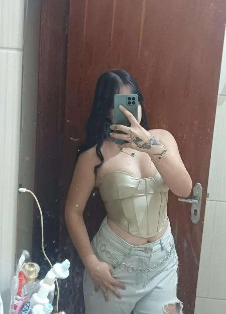 Serviços de garotas de programa de alta qualidade com Sara