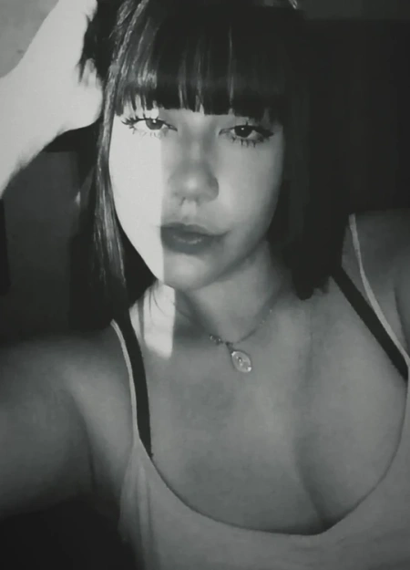 Serviços de garotas de programa de alta qualidade com Sara