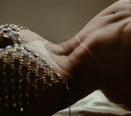 Babi andrade, elegância e discrição no catálogo de Campo Grande