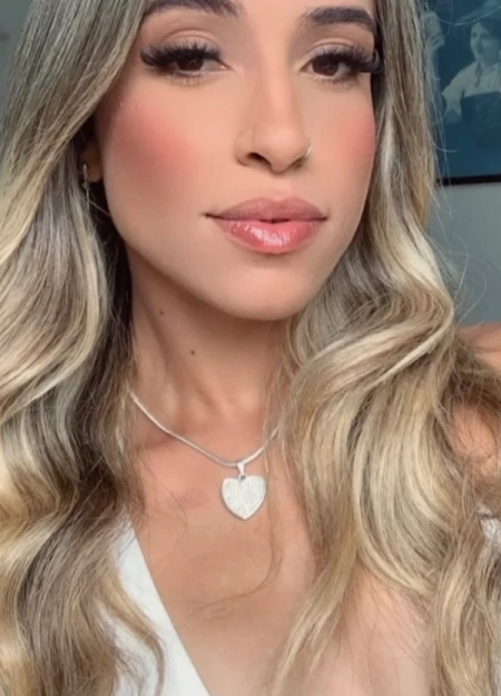 Karine, uma acompanhante em Brasília espetacular