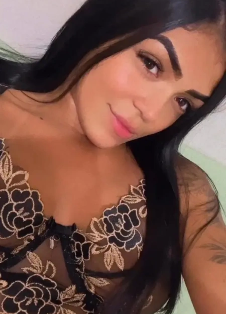 Sara Rodrigues está disponível agora como acompanhante VIP profissional
