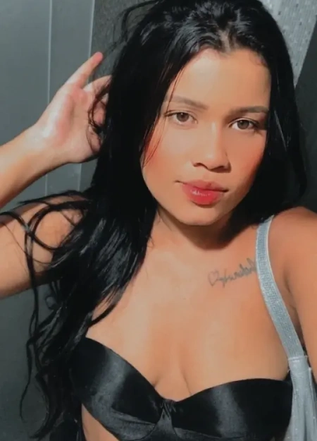 Vitória, acompanhante independente em Joinville com disponibilidade imediata