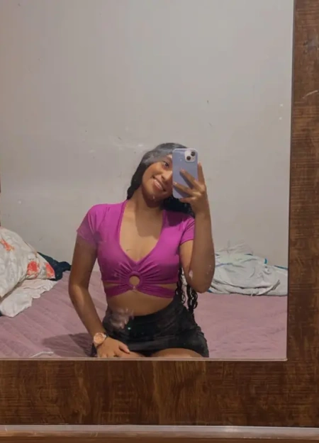 Julia oliveira é uma das garotas de programa em Caruaru mais renomadas