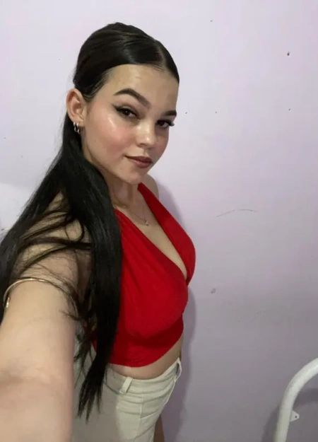 Fernanda, uma das acompanhantes em Anápolis mais procuradas