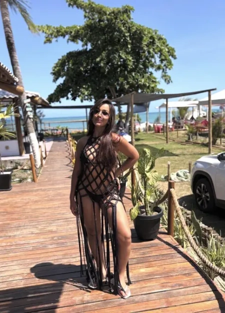 Quer conhecer uma acompanhante De luxo? Brenda Karoliny está à espera