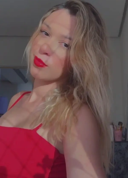 Karen, elegância e discrição no catálogo de João Pessoa