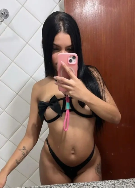 Serviços de garotas de programa de alta qualidade com Thais