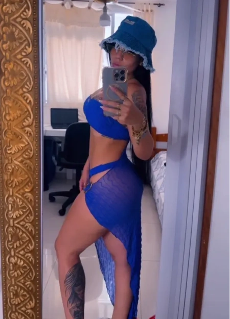 Ayla está cadastrada no catálogo de acompanhantes de luxo