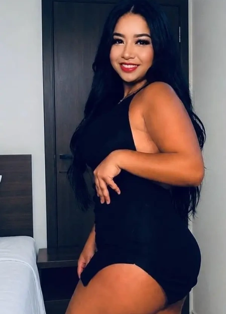 Fotos 100% reais de Pamela Ayanami, uma das garotas de programa Económica top