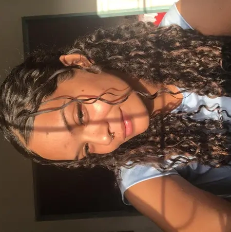 Julia é uma acompanhante de luxo com atendimento exclusivo