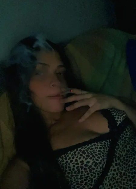 Jessica, elegância e discrição no catálogo de Campo Grande