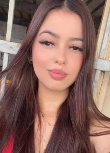 Thaynara, elegância e classe como acompanhante independente