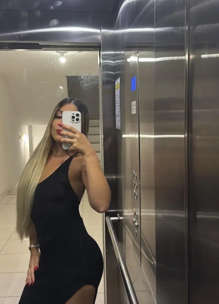 Amanda, elegância e classe como acompanhante independente