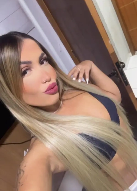 Amanda, elegância e classe como acompanhante independente