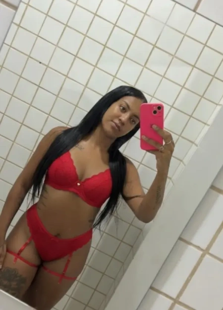Jullia, uma das acompanhantes em Unaí mais procuradas
