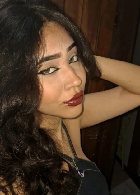 Sabrina é a acompanhante Ninfeta ideal para o seu encontro