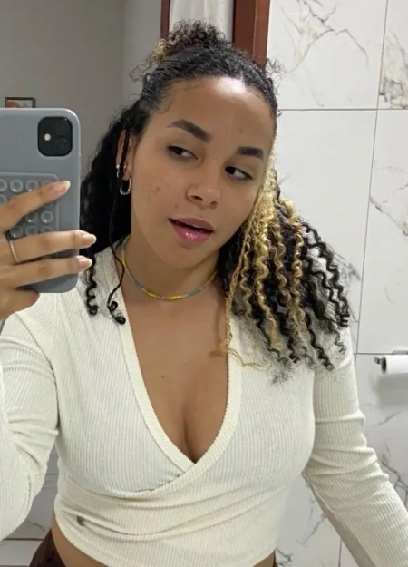 Fotos reais de Ayla, uma das melhores acompanhantes em Salvador