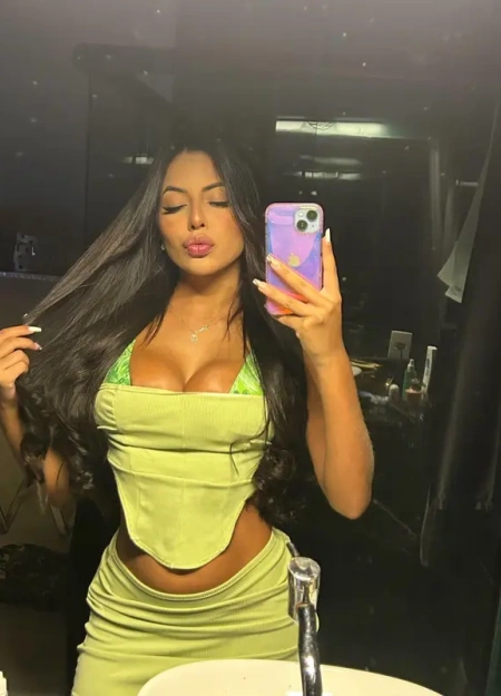 Débora martins, detalhes e fotos reais desta acompanhante Com local