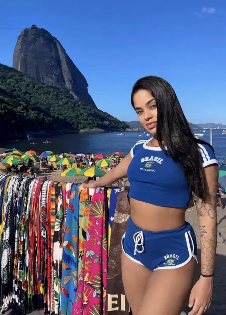 Desfrute de um encontro com Bianca Novaes, acompanhante em Catete verificada