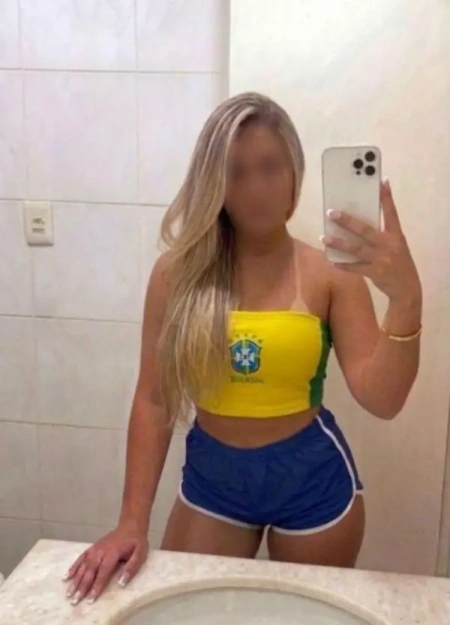 Catálogo de garotas de programa em Caminho das Árvores: conheça Julia