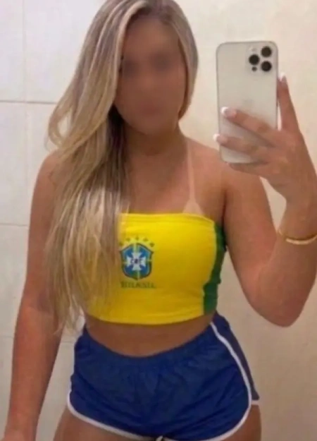 Agende seu encontro com Julia, acompanhante em Salvador com perfil ativo