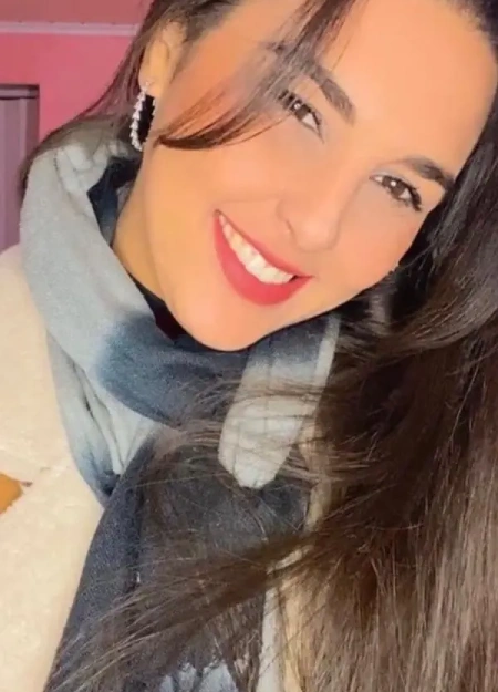 Anne Ferreira, 23 anos, Curitiba