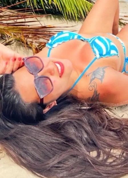 Anne Ferreira, elegância e discrição no catálogo de Salvador