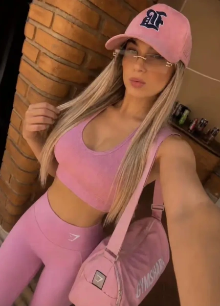 Angel se junta às melhores acompanhantes Anal esta semana