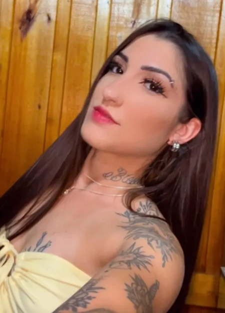 Ana Cecília, 20 anos, Lauro de Freitas