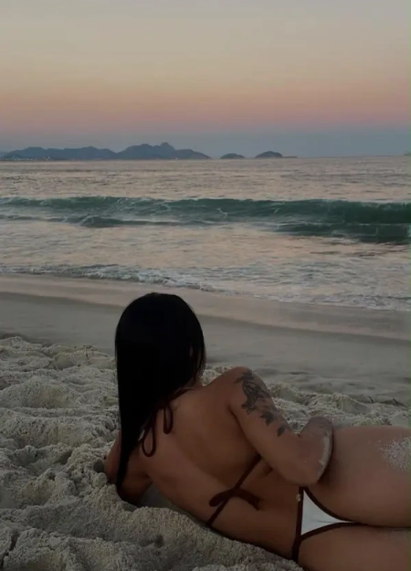 Agende um encontro com Gabriela, acompanhante exclusiva com perfil ativo