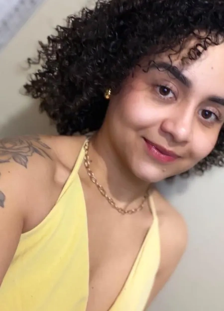 Ray Macedo, elegância e classe como acompanhante independente