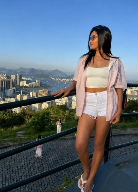 amanda é a acompanhante Económica ideal para o seu encontro