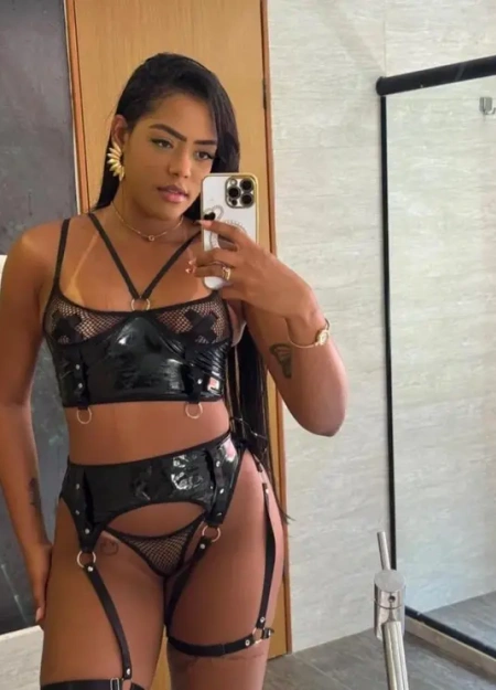 Daniela F, uma das melhores acompanhantes Ninfeta com fotos reais