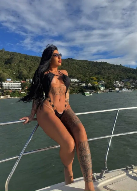Serviços de garotas de programa de alta qualidade com Suellen
